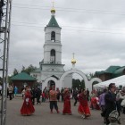 Праздник в честь освящения восстановленного храма в селе Шарапово продолжался до позднего вечера.