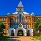Троице-Сергиева пустынь Святые врата